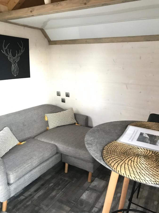 Outremecourt Les Nuits Insolites De La Mothe - Hebergement En Bulle Ou Tiny House Avec Spa Privatif المظهر الخارجي الصورة